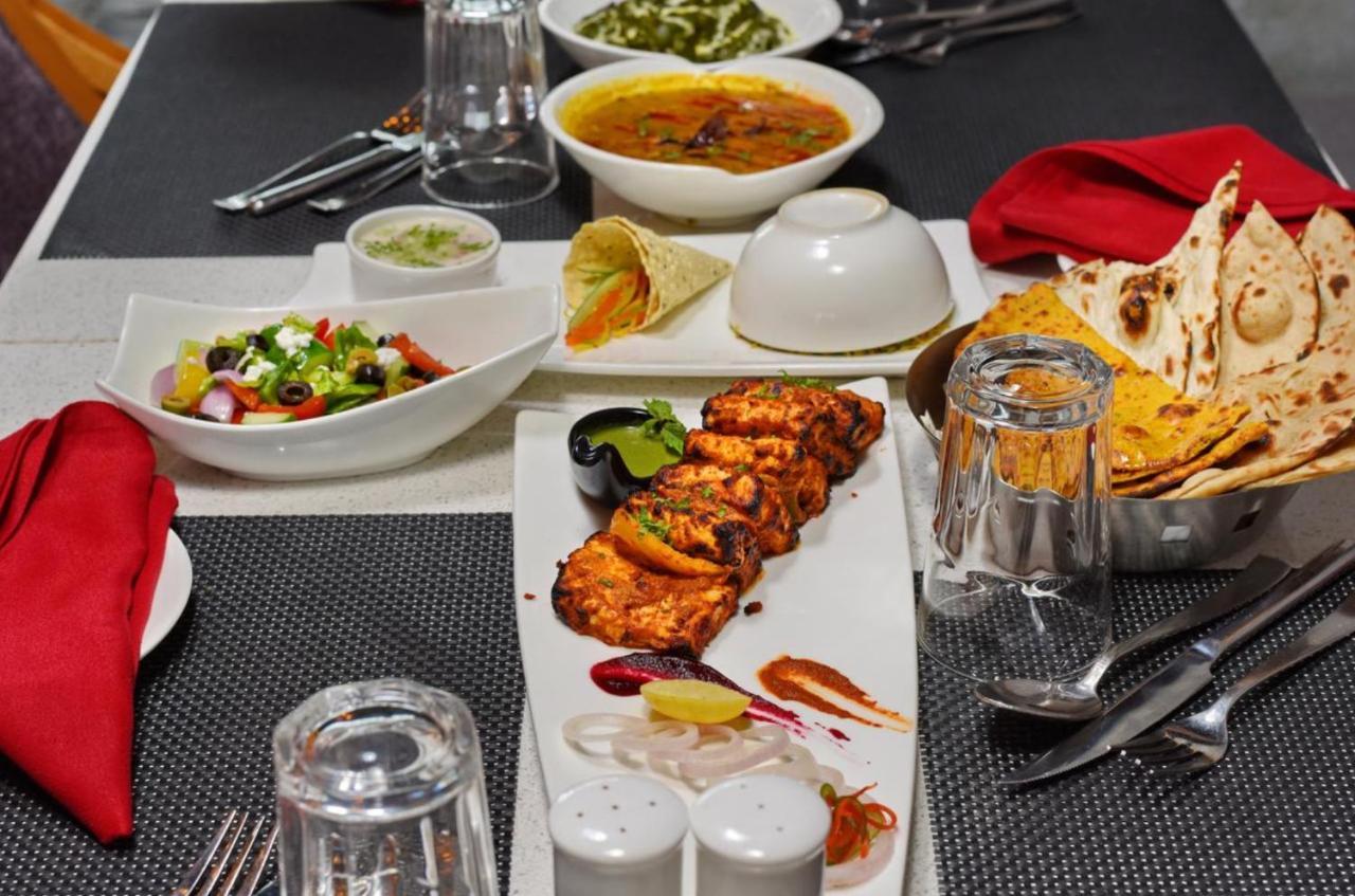 Hotel York Legacy -3 Minutes Walk From New Delhi Railway Station 'The 5 Star Ambience' Newly Built 외부 사진